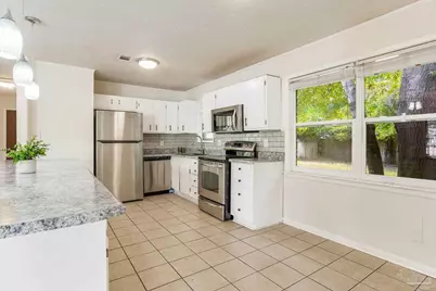 3255 Newton Dr, Pensacola, FL 32503 - Photo 7