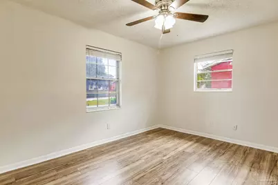 3255 Newton Dr, Pensacola, FL 32503 - Photo 15