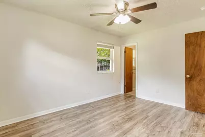 3255 Newton Dr, Pensacola, FL 32503 - Photo 13