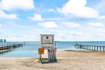 1045 Woodlore Cir, Gulf Breeze, FL 32563 - Photo 39