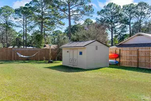 1045 Woodlore Cir, Gulf Breeze, FL 32563 - Photo 11