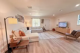 1322 Dexter Ave, Pensacola, FL 32507 - Photo 3