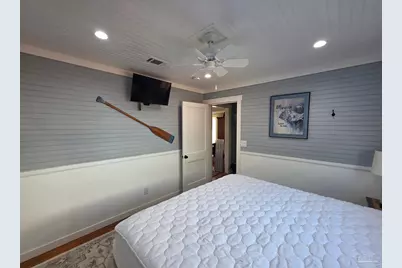 430 S 1st St, Pensacola, FL 32507 - Photo 13