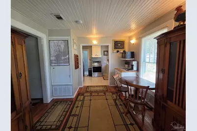 430 S 1st St, Pensacola, FL 32507 - Photo 5