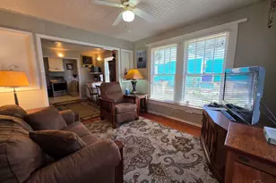 430 S 1st St, Pensacola, FL 32507 - Photo 3