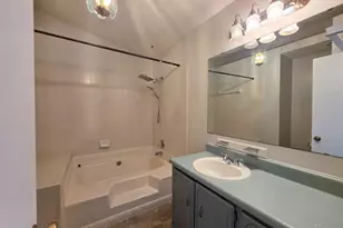 824 Lavon Dr, Pensacola, FL 32506 - Photo 25