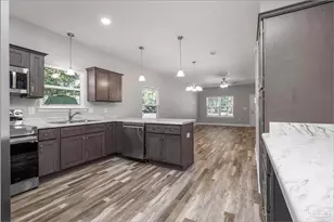 618 Rentz Ave, Pensacola, FL 32507 - Photo 9