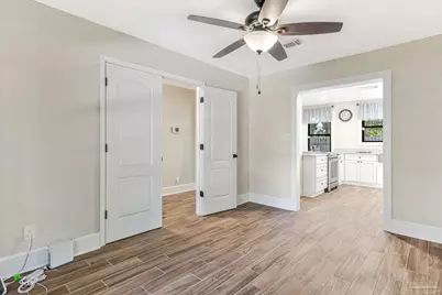 103 Highpoint Dr, Gulf Breeze, FL 32561 - Photo 11