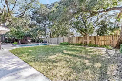 103 Highpoint Dr, Gulf Breeze, FL 32561 - Photo 57