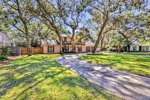 103 Highpoint Dr, Gulf Breeze, FL 32561 - Photo 59