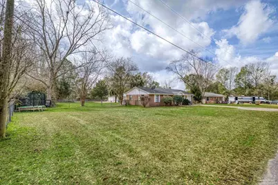 3525 Applewood Ln, Cantonment, FL 32533 - Photo 11