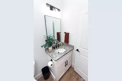 615 N B St, Pensacola, FL 32501 - Photo 9