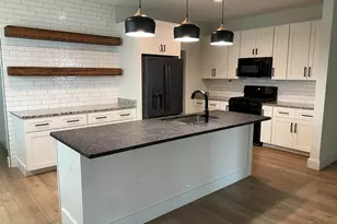 615 N B St, Pensacola, FL 32501 - Photo 33