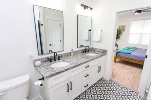 615 N B St, Pensacola, FL 32501 - Photo 35