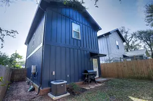 615 N B St, Pensacola, FL 32501 - Photo 25