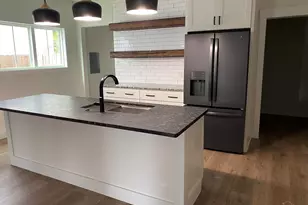 615 N B St, Pensacola, FL 32501 - Photo 37