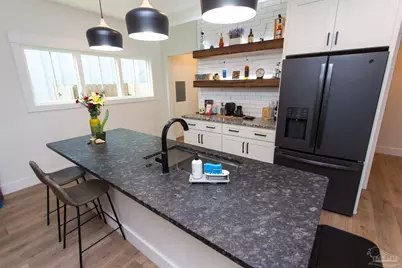 615 N B St, Pensacola, FL 32501 - Photo 17