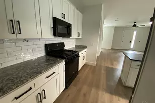 615 N B St, Pensacola, FL 32501 - Photo 41