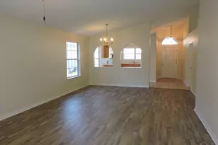 2513 Gulf Breeze Ave, Pensacola, FL 32507 - Photo 5