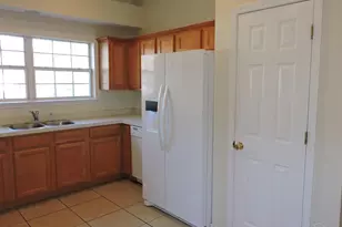 2513 Gulf Breeze Ave, Pensacola, FL 32507 - Photo 9