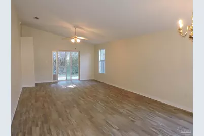 2513 Gulf Breeze Ave, Pensacola, FL 32507 - Photo 3