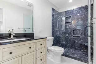 2750 Mercado Dr, Pensacola, FL 32507 - Photo 9