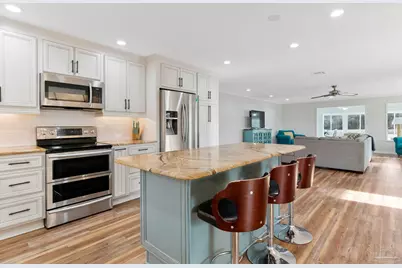 2750 Mercado Dr, Pensacola, FL 32507 - Photo 3