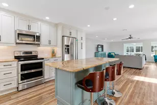 2750 Mercado Dr, Pensacola, FL 32507 - Photo 3