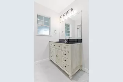 2750 Mercado Dr, Pensacola, FL 32507 - Photo 31