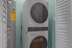 911 N Davis Hwy, Pensacola, FL 32501 - Photo 21