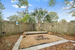 911 N Davis Hwy, Pensacola, FL 32501 - Photo 29