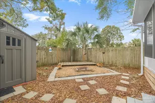 911 N Davis Hwy, Pensacola, FL 32501 - Photo 27