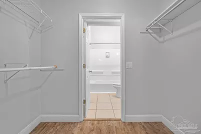 911 N Davis Hwy, Pensacola, FL 32501 - Photo 23