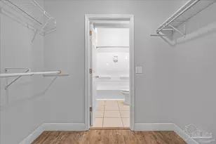 911 N Davis Hwy, Pensacola, FL 32501 - Photo 23