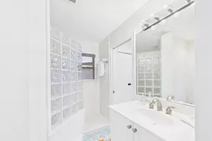 39 Mariners Ln, Mary Esther, FL 32569 - Photo 35