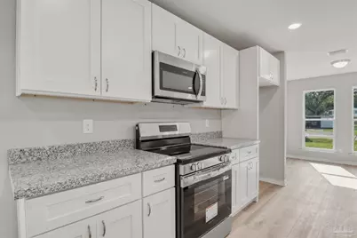 4002 Lancer St, Pace, FL 32571 - Photo 9