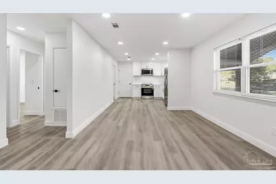 2611 Green Bay Ave, Pensacola, FL 32526 - Photo 11