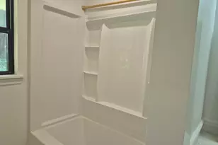 426 Fairpoint Dr, Gulf Breeze, FL 32561 - Photo 15