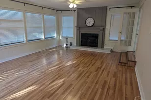 426 Fairpoint Dr, Gulf Breeze, FL 32561 - Photo 25