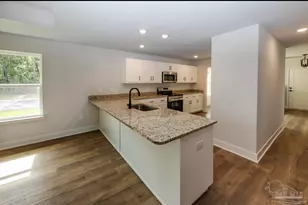 5330 Hidden Pnes Cir, Milton, FL 32583 - Photo 9