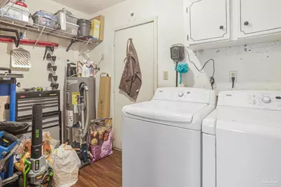 2511 W Kingsfield Dr, Cantonment, FL 32533 - Photo 33