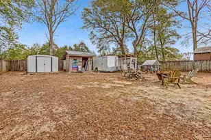 2511 W Kingsfield Dr, Cantonment, FL 32533 - Photo 37