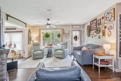 2511 W Kingsfield Dr, Cantonment, FL 32533 - Photo 9