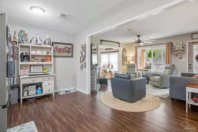 2511 W Kingsfield Dr, Cantonment, FL 32533 - Photo 13