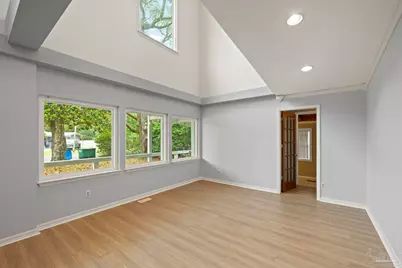 204 Camelia St, Gulf Breeze, FL 32561 - Photo 15