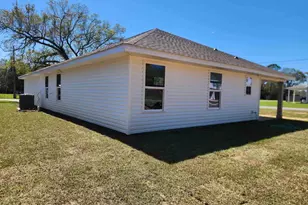 360 McKinnon Ln, Pensacola, FL 32534 - Photo 5