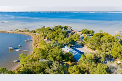 15009 Innerarity Pt Rd, Pensacola, FL 32507 - Photo 33
