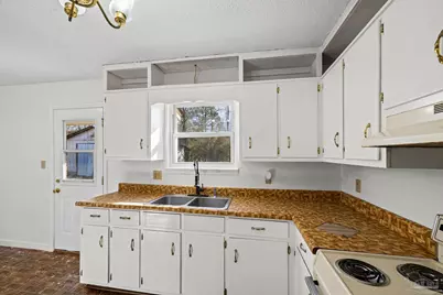 7599 Woods Rd, Pensacola, FL 32526 - Photo 13