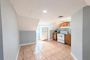 911 N Spring St, Pensacola, FL 32501 - Photo 9