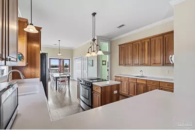 2568 Gulf Breeze Ave, Pensacola, FL 32507 - Photo 17